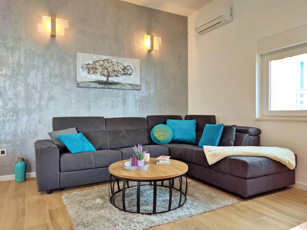Luxury Sunrise Jacuzzi Apts, 50 M From The Beach Kali Zewnętrze zdjęcie