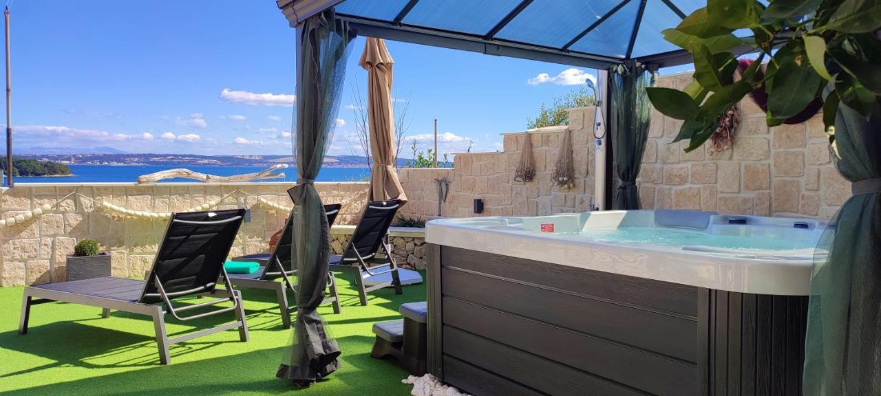 Luxury Sunrise Jacuzzi Apts, 50 M From The Beach Kali Zewnętrze zdjęcie