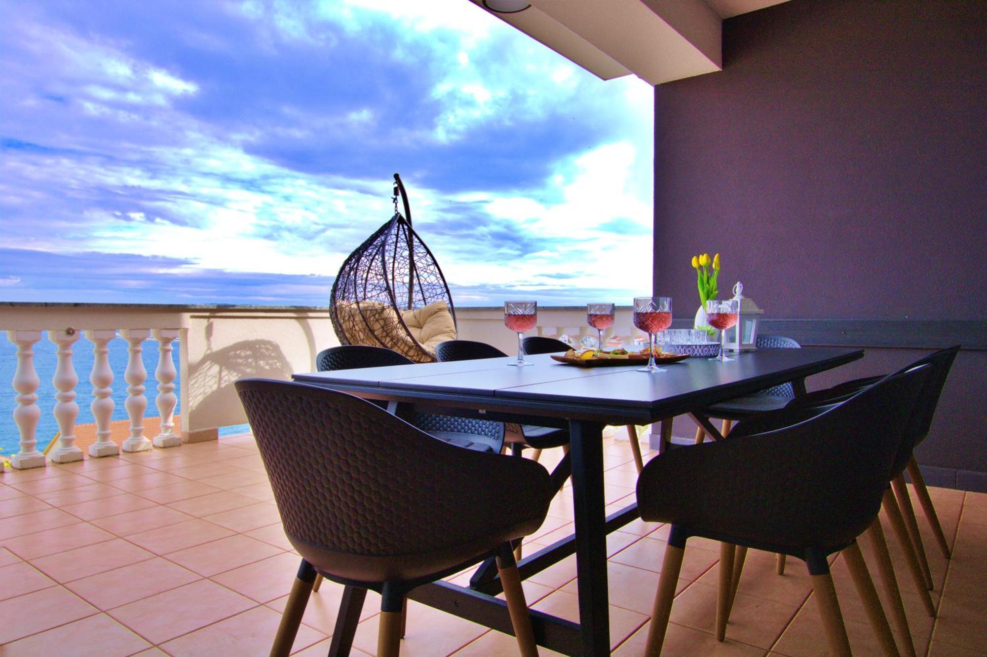 Luxury Sunrise Jacuzzi Apts, 50 M From The Beach Kali Pokój zdjęcie